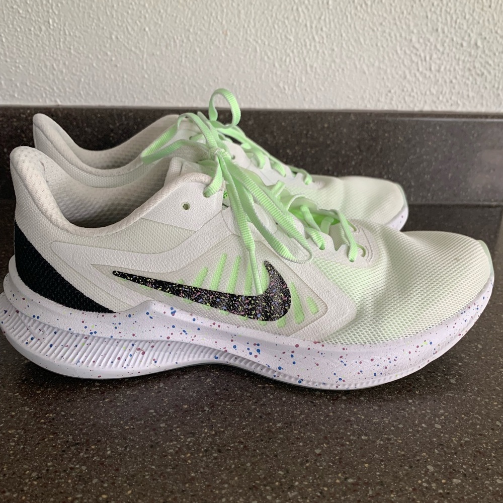 Nike // lime green and white speckled sneakers